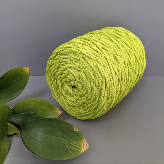 Шнур п/э 3мм с сердечником (Лайм) 200м Houseyarn