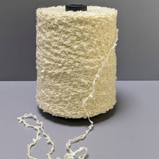 Пряжа Букле Dabai (Экрю) 100г Houseyarn