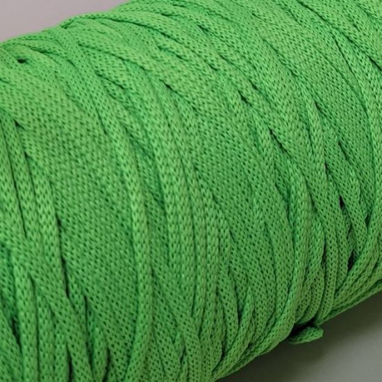 Шнур п/э 3мм плоский (Люминисцентный салатовый) 200м Houseyarn