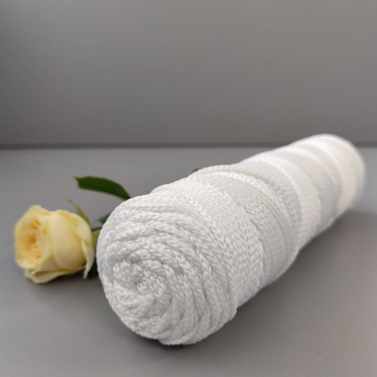 Шнур п/э 3мм (Белый) 100м DECO
